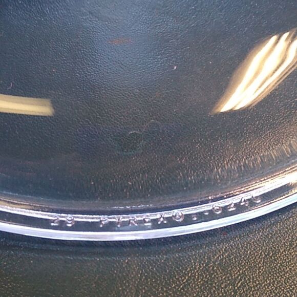 Pyrex 6240 Clear Glass Round Cover Cottagecore Grandmacore Bake ware - Picture 1 of 5